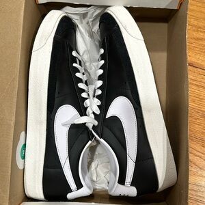 Blazer low 77 VNTG 11.5 good condition